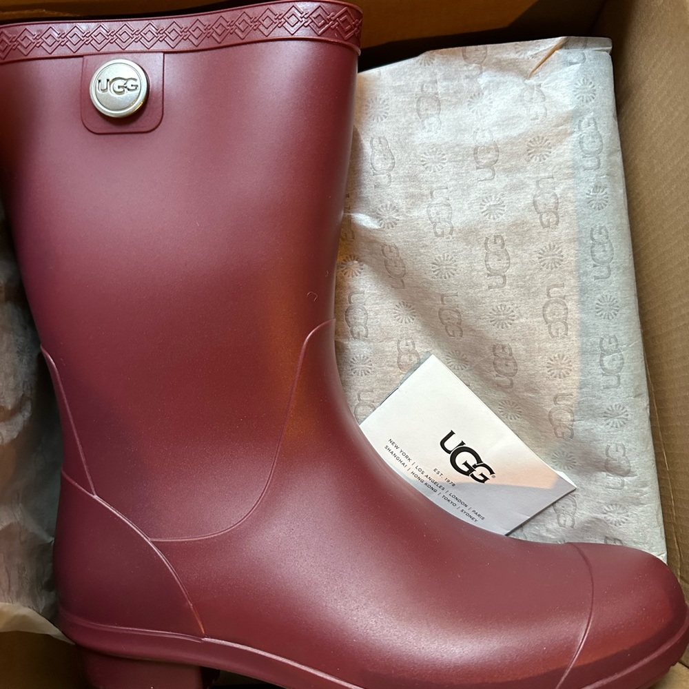 Ugh Rainboot